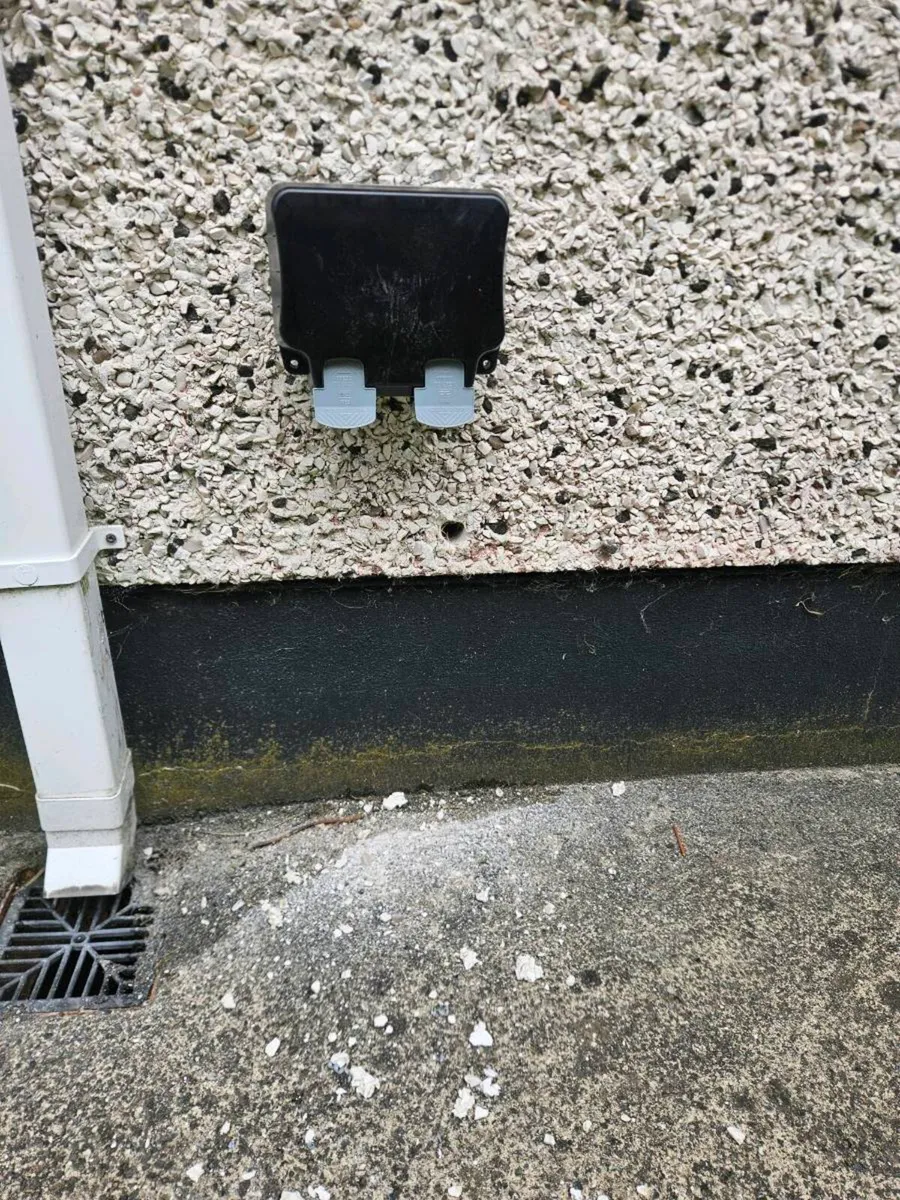 Electrician - Image 1