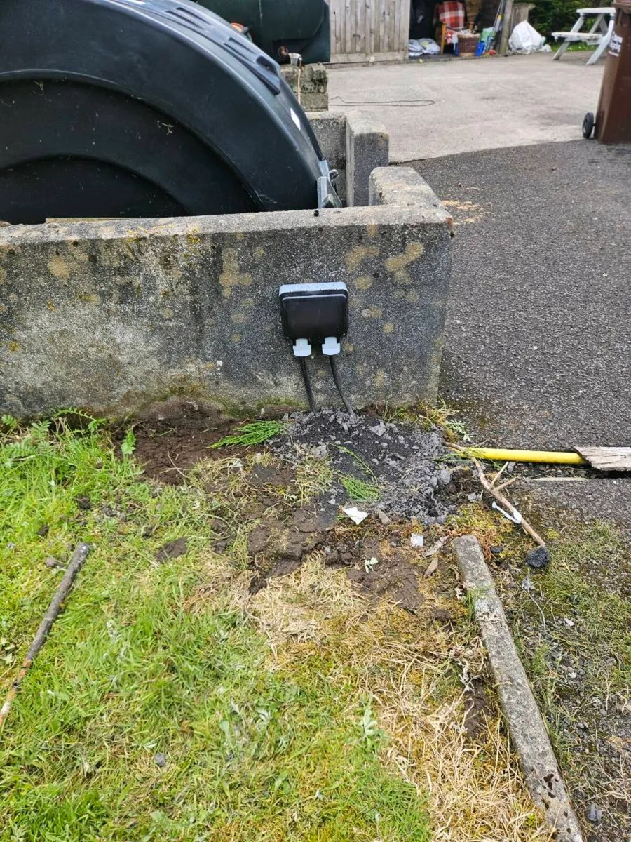 Electrician - Image 2