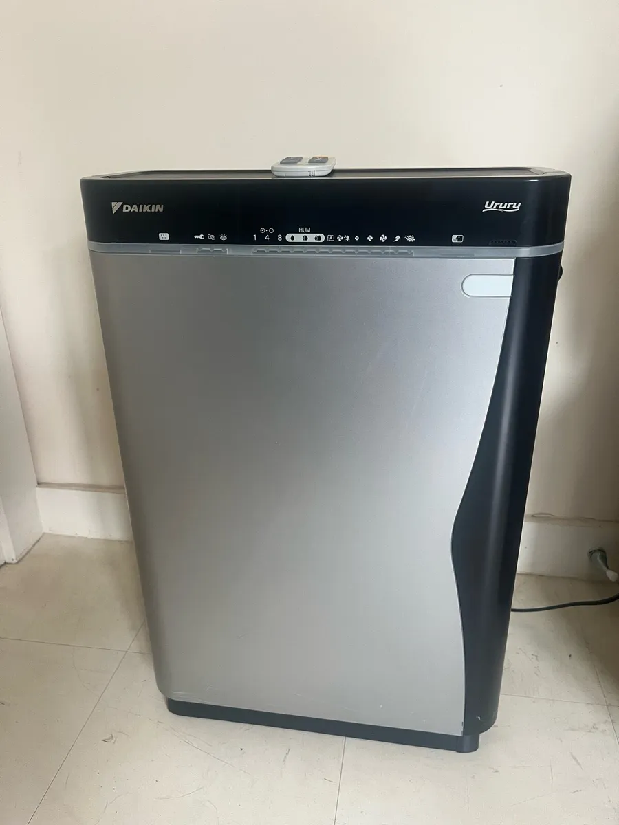 Daikin purifier and humidifier - Image 1