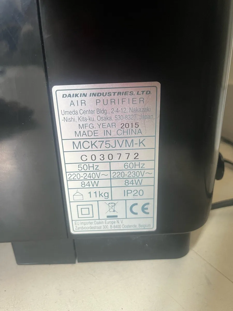 Daikin purifier and humidifier - Image 3