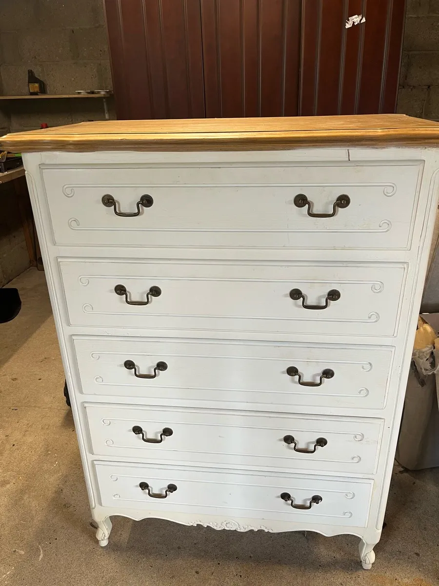Tall Chest of drawers