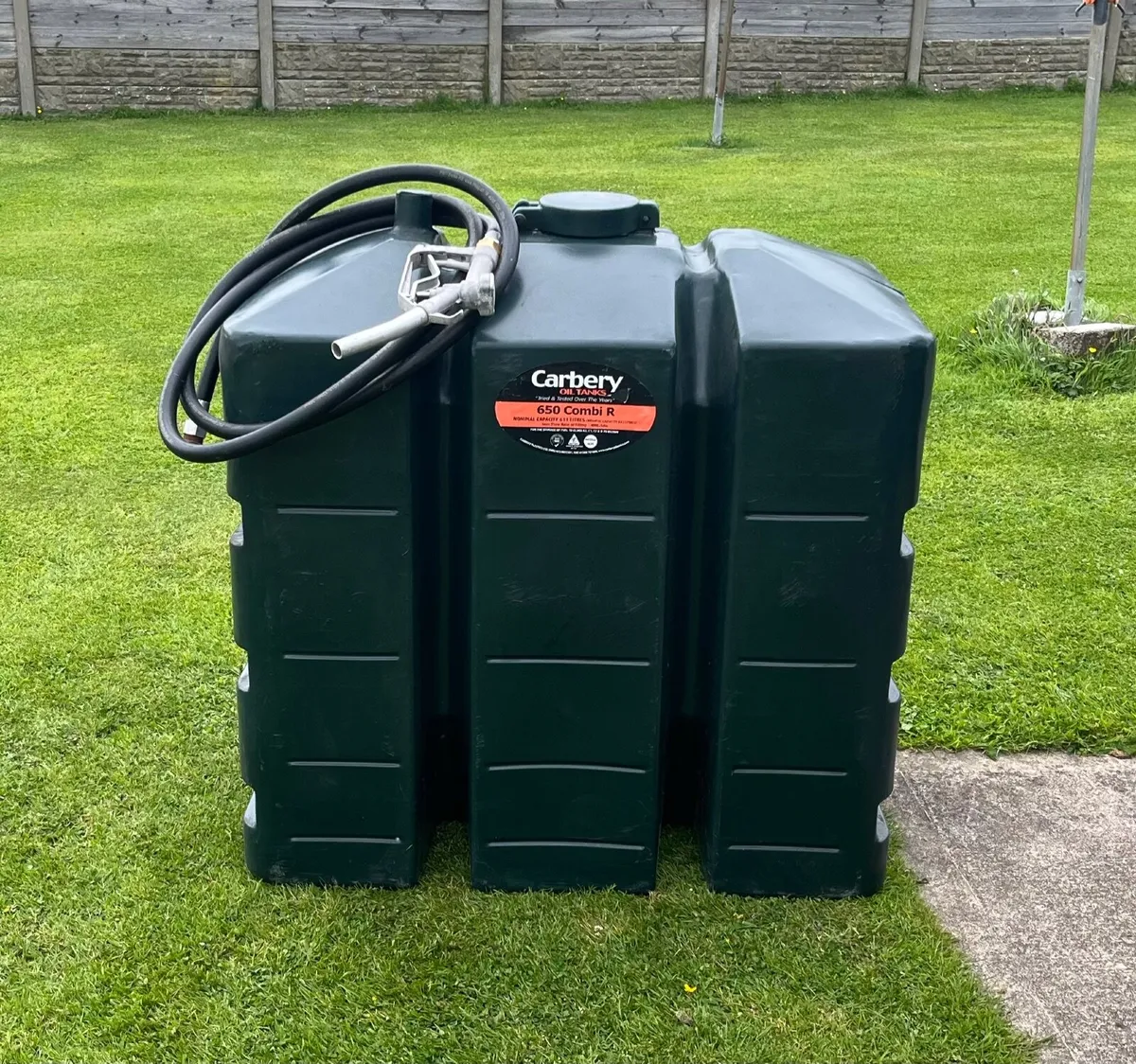 oil/Fuel tank with hose and nozzle - Image 2