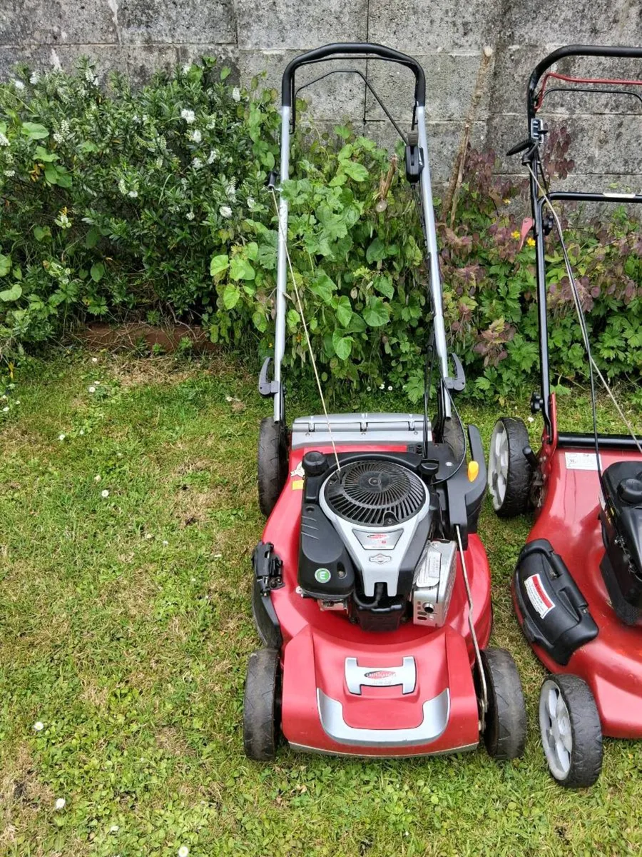 4 lawnmower for sale in excellent condition - Image 3