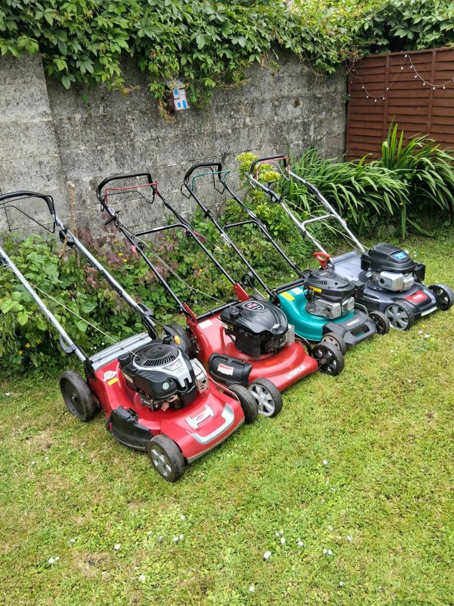 4 lawnmower for sale in excellent condition - Image 1