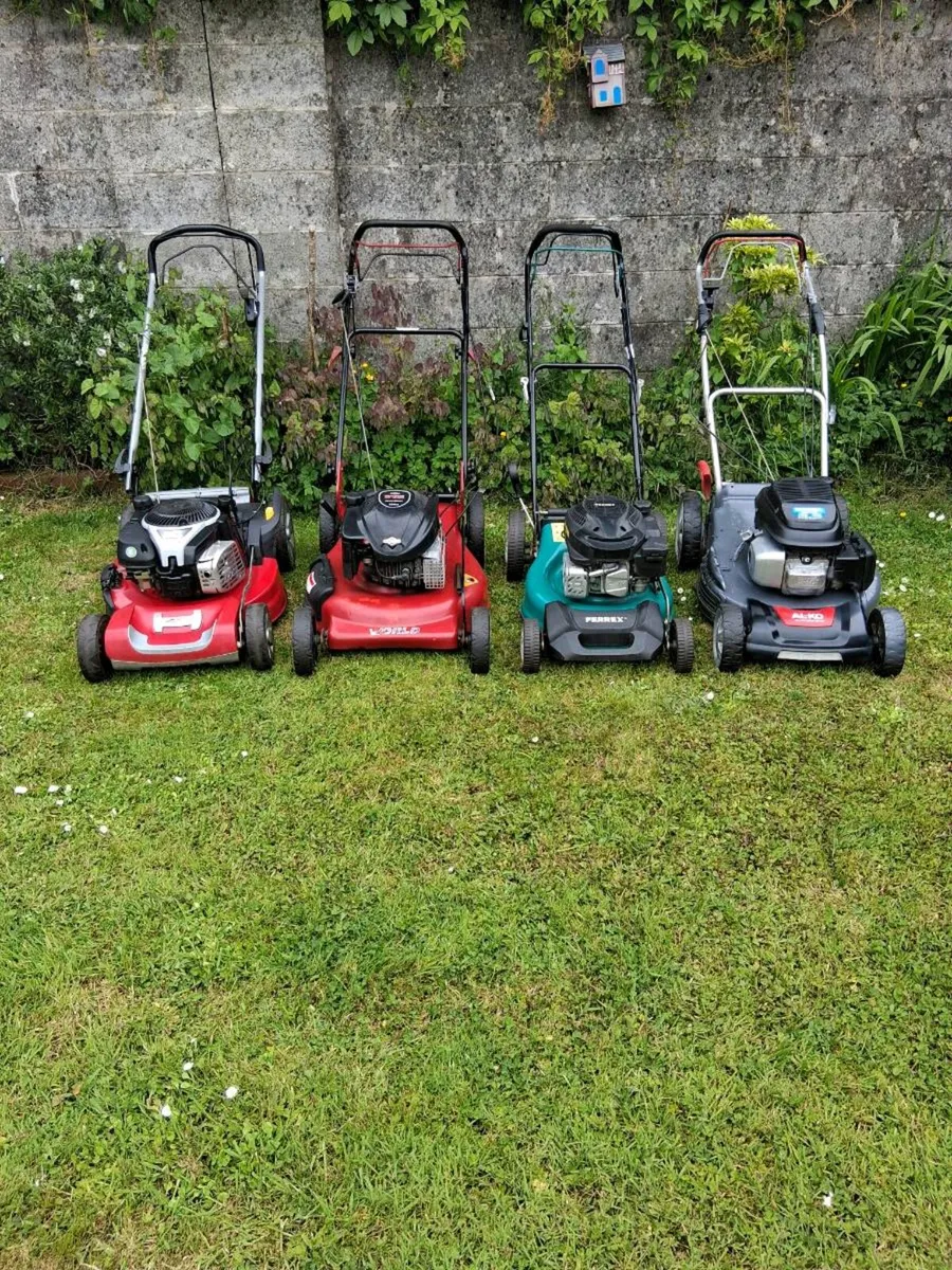 4 lawnmower for sale in excellent condition - Image 2