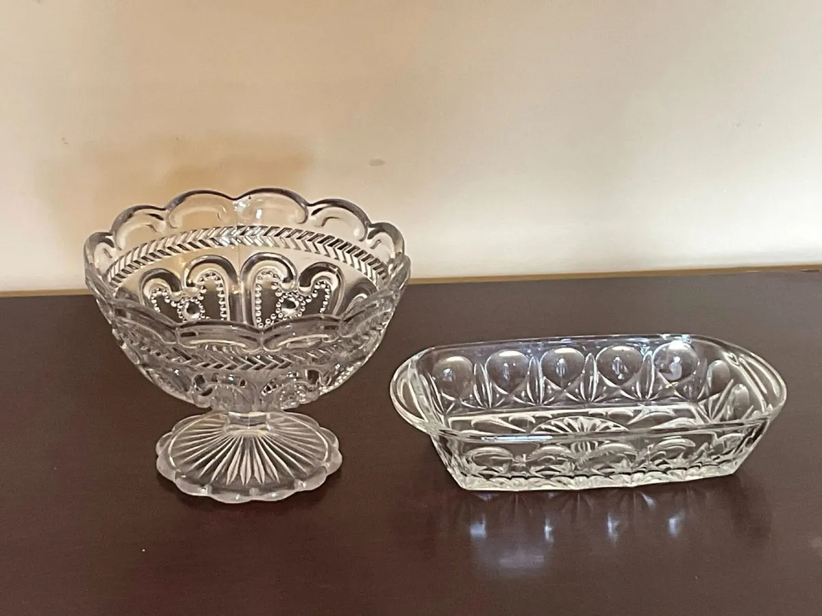 Vintage Pressed Glass Pedestal Bowl & Serving Tray - Image 4