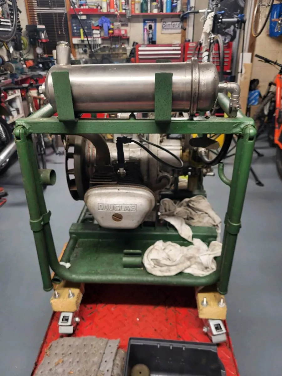 Douglas stationary engine - Image 2