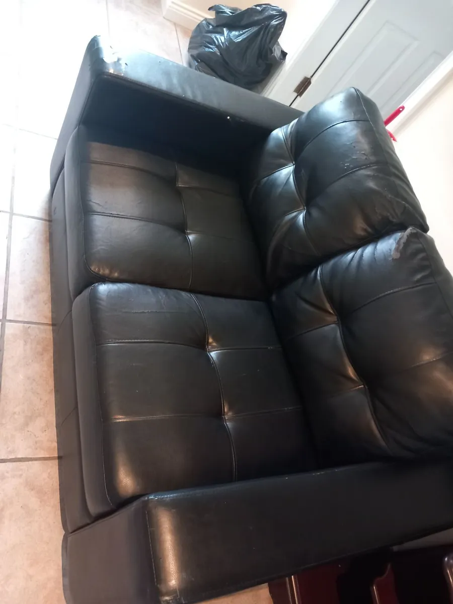Couch - Image 3