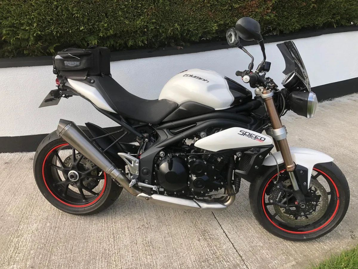 Triumph 1050cc speed triple 2011 - Image 3