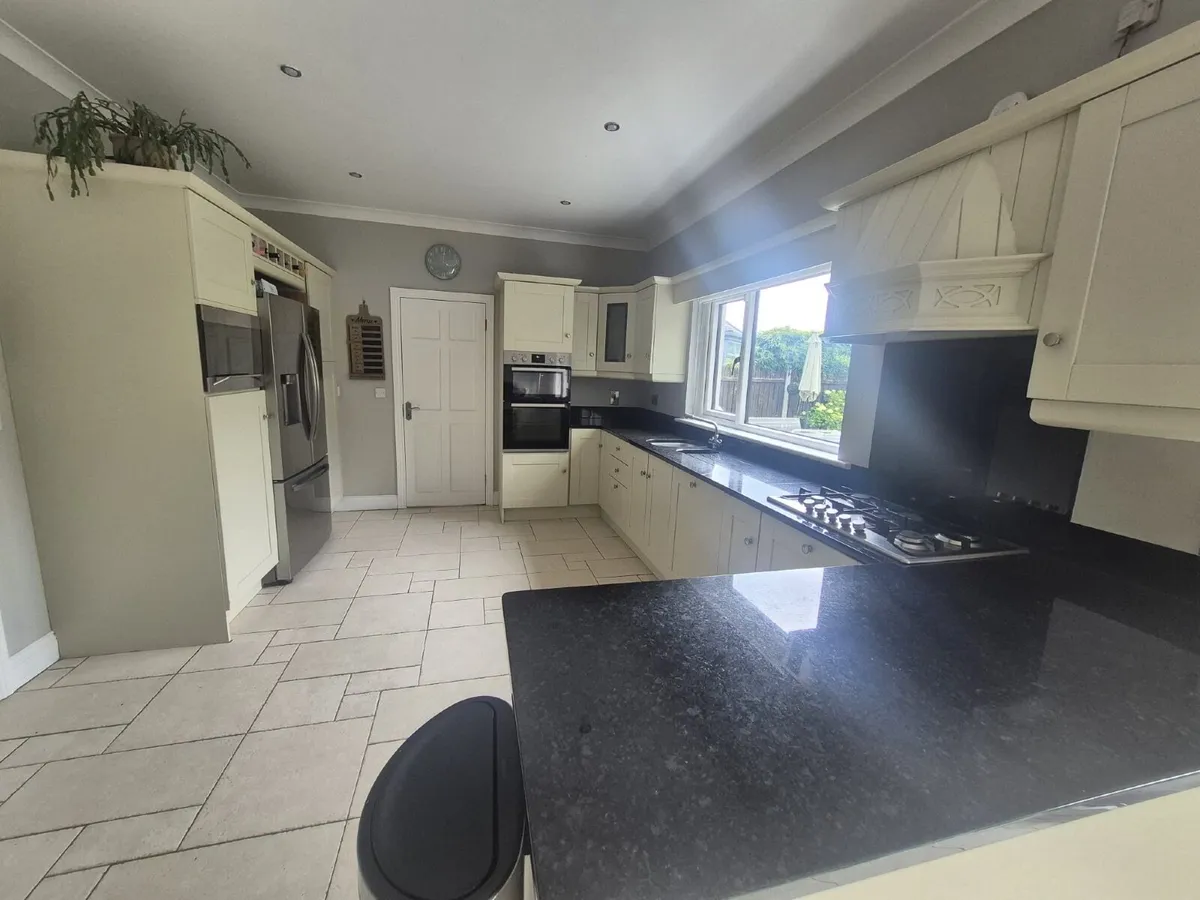 Kitchen - Image 3