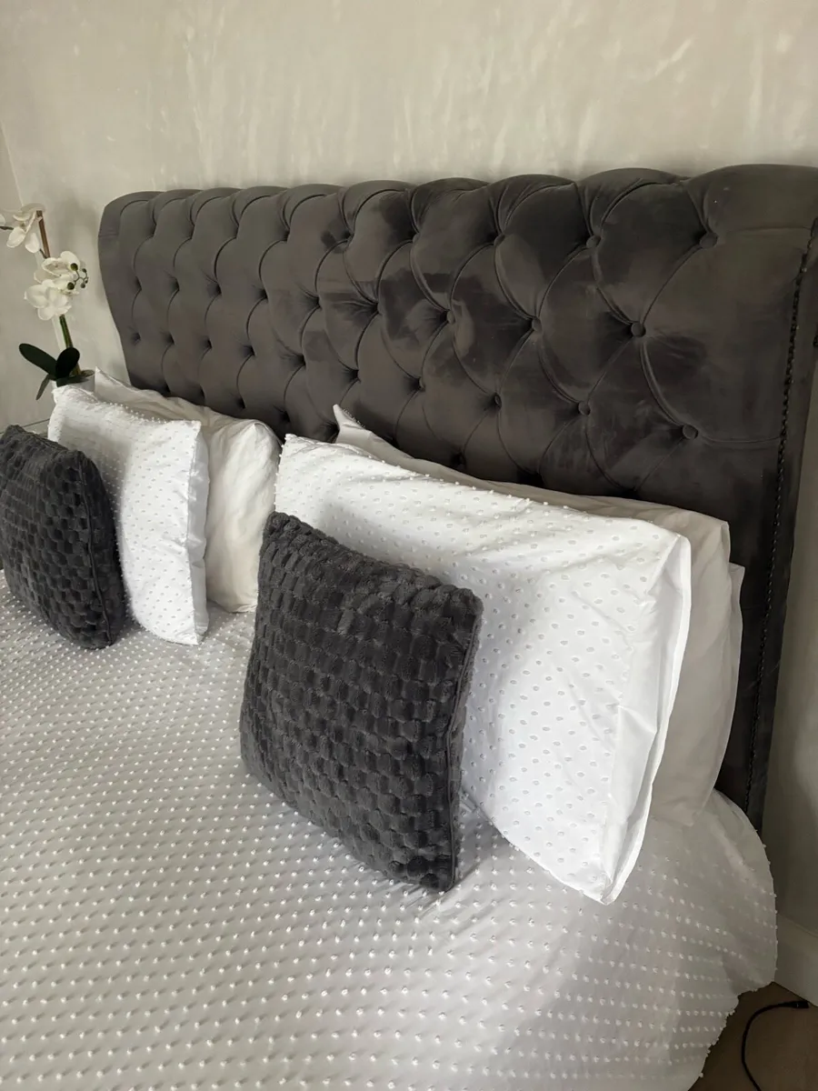 Bed - Image 2
