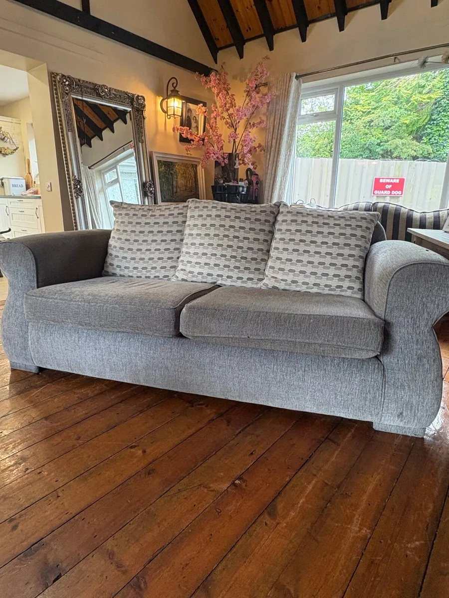 Sofa for sale - Image 2