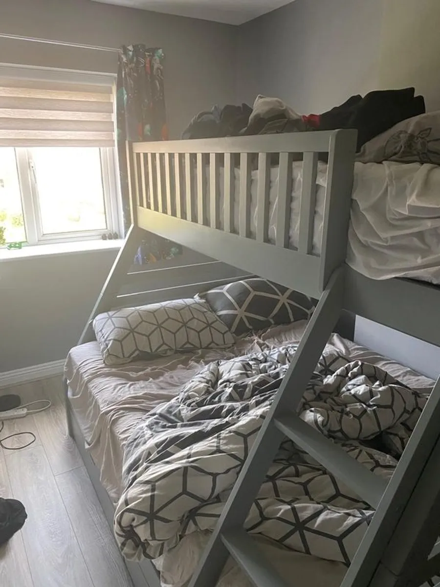 Bunk - Image 3