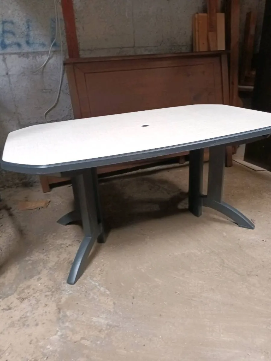 Garden Table - Image 4