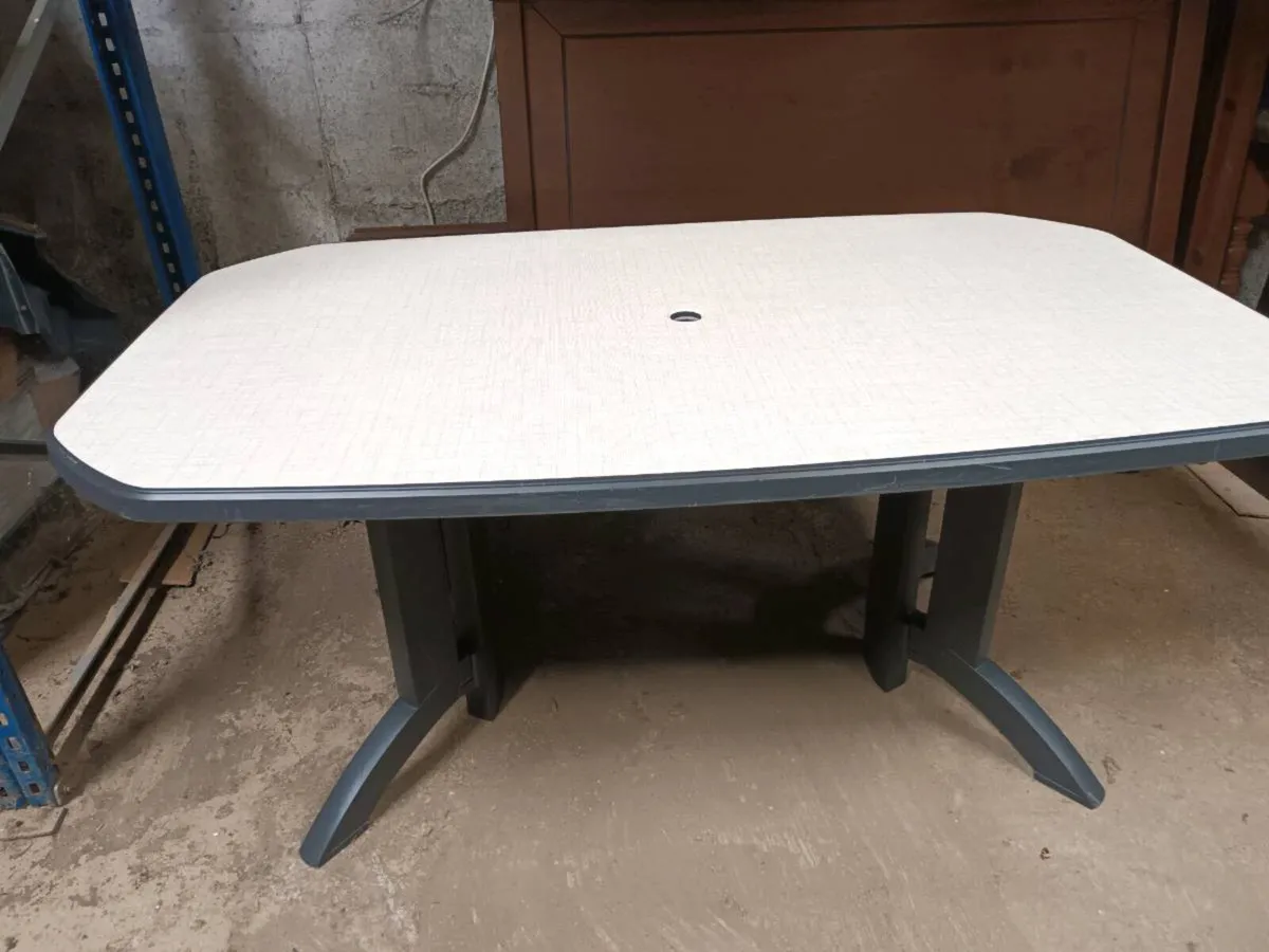 Garden Table - Image 3