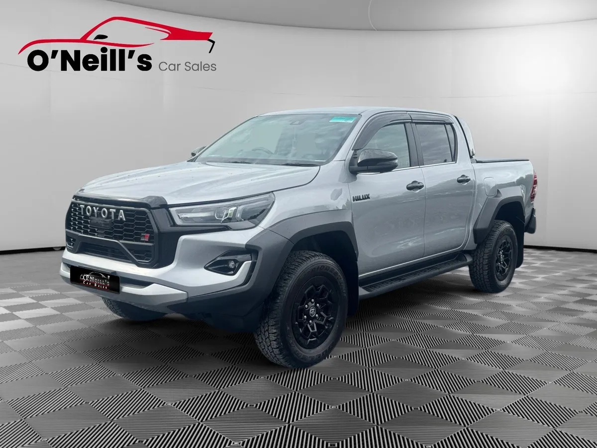 Toyota Hilux 2025 2.8 GR SPORT II #390 - Image 1