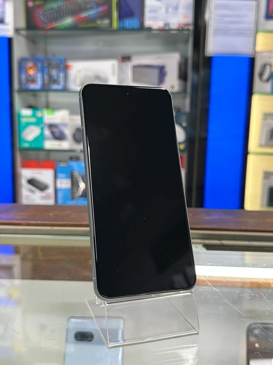 Google Pixel 8 128GB – Grade A – €299 - Image 2