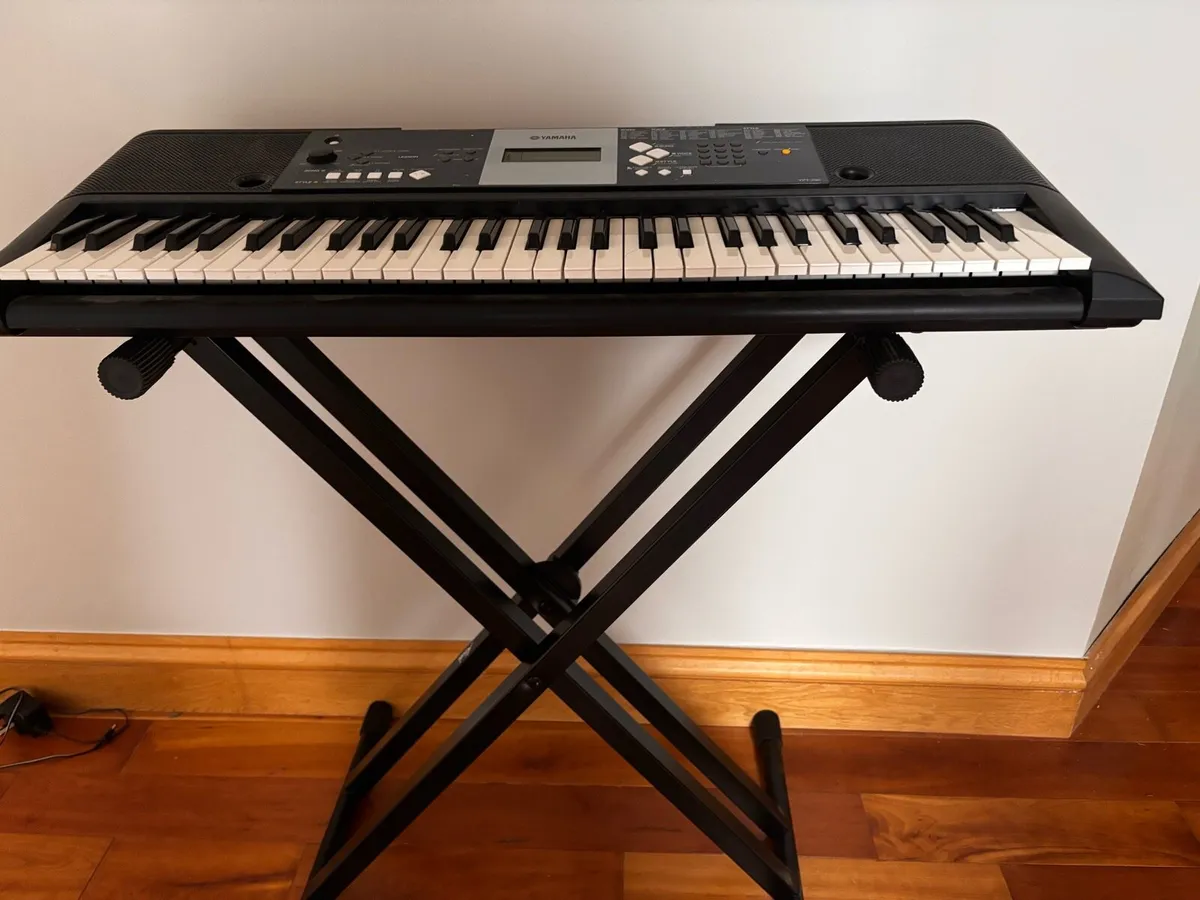 Yamaha Keyboard - Image 2