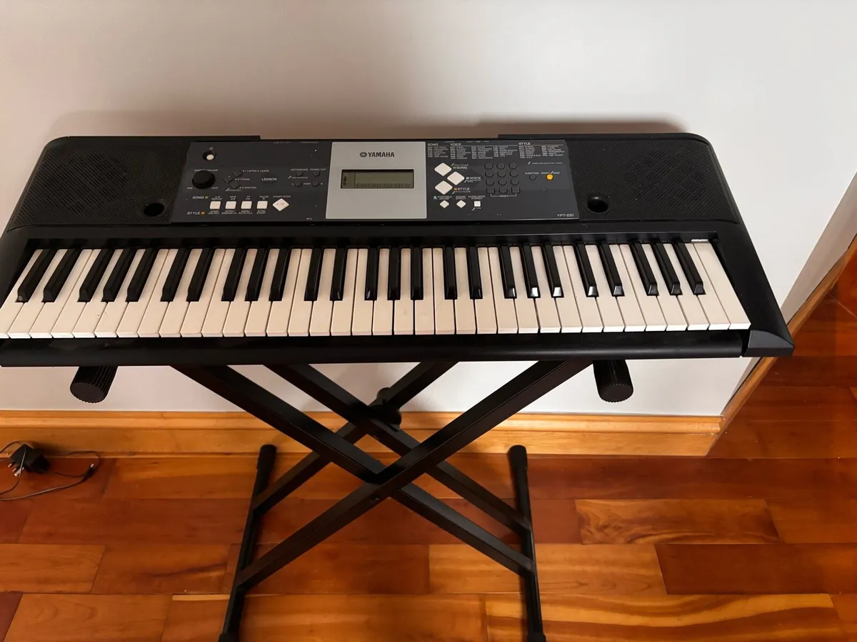Yamaha Keyboard - Image 1
