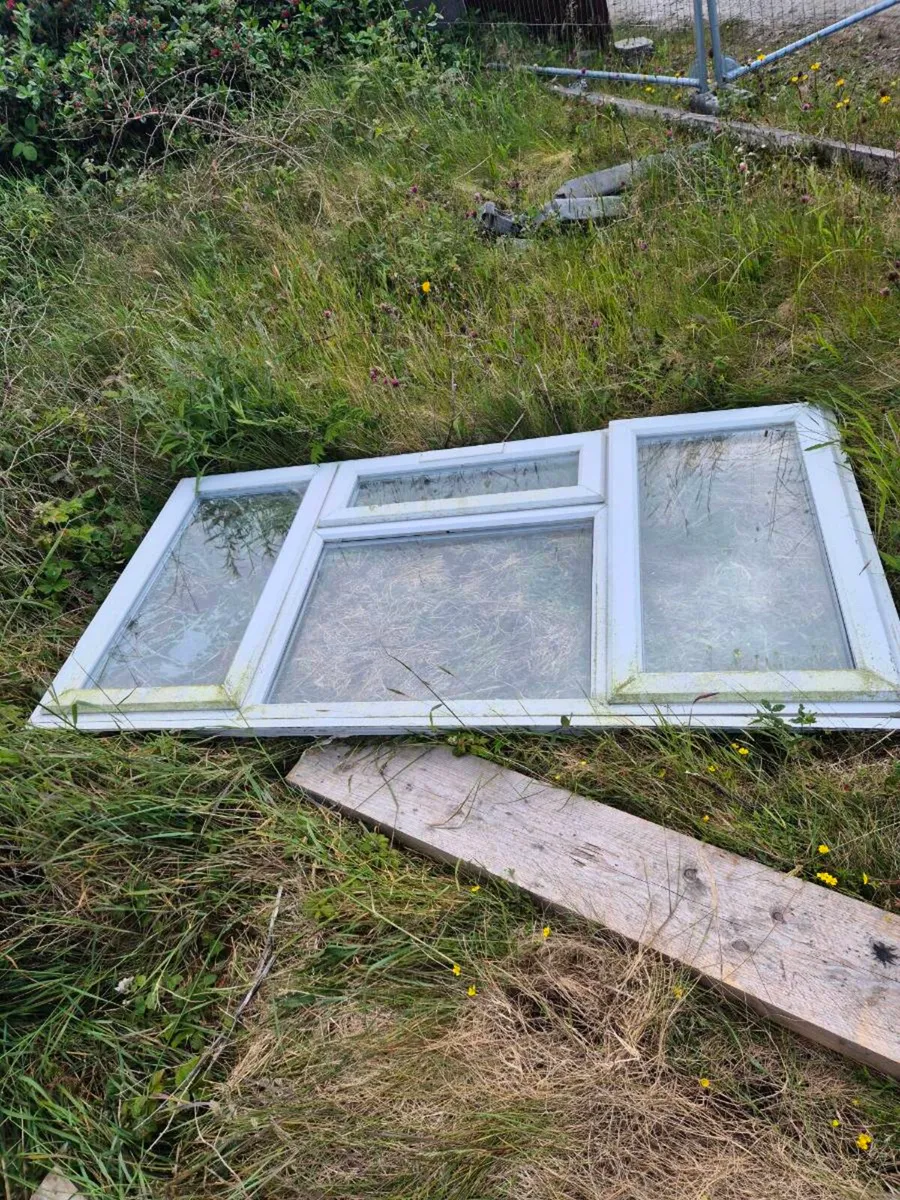 Velux sky lights and windows - Image 4