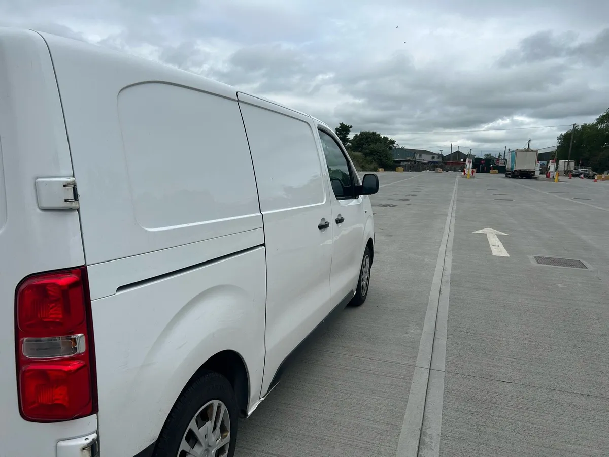 2021 Citroen dispatch swb - Image 2