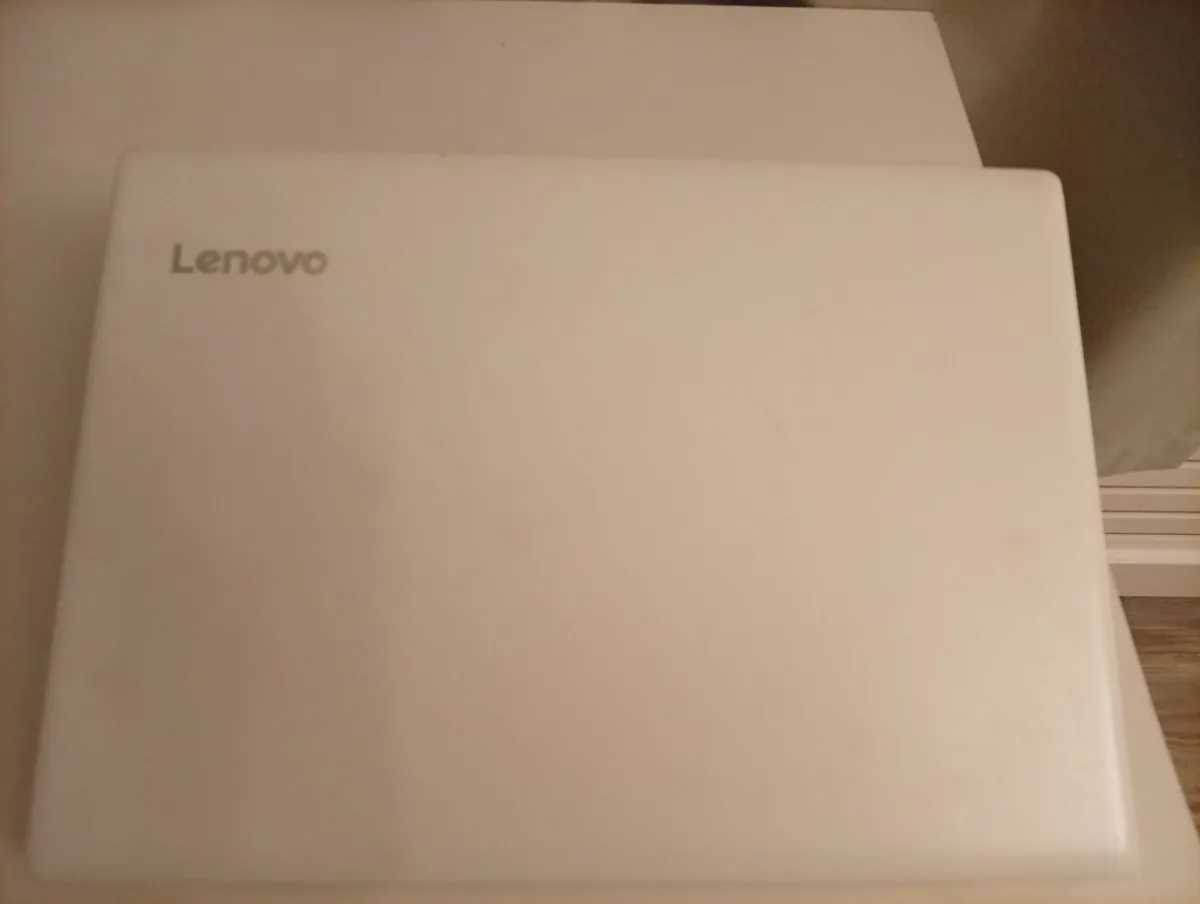 Lenovo IdeaPad Laptop - Screen issue - Image 2
