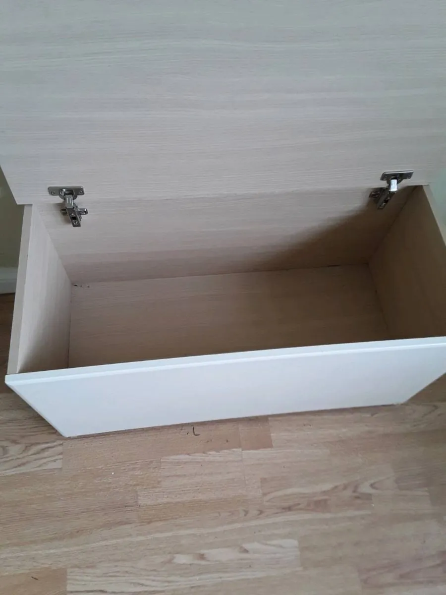 Bed room storage box as new 30euro - Image 2