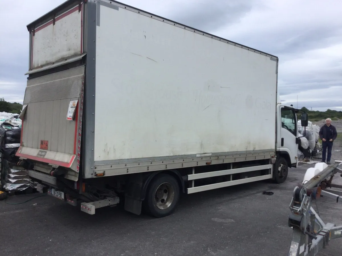 Isuzu truck for sale - Image 2