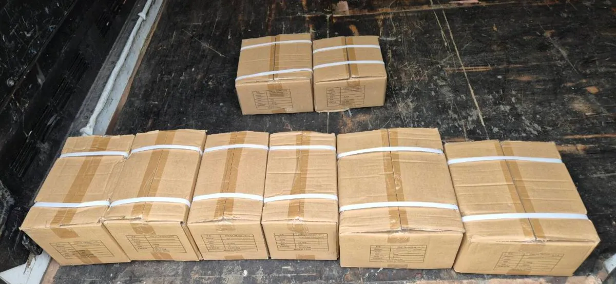 6xbrand new sets of round dumbbells - Image 3