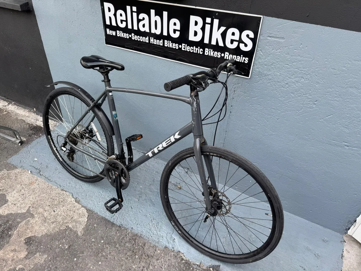 Trek FX1 Hybrid Bike - Image 3