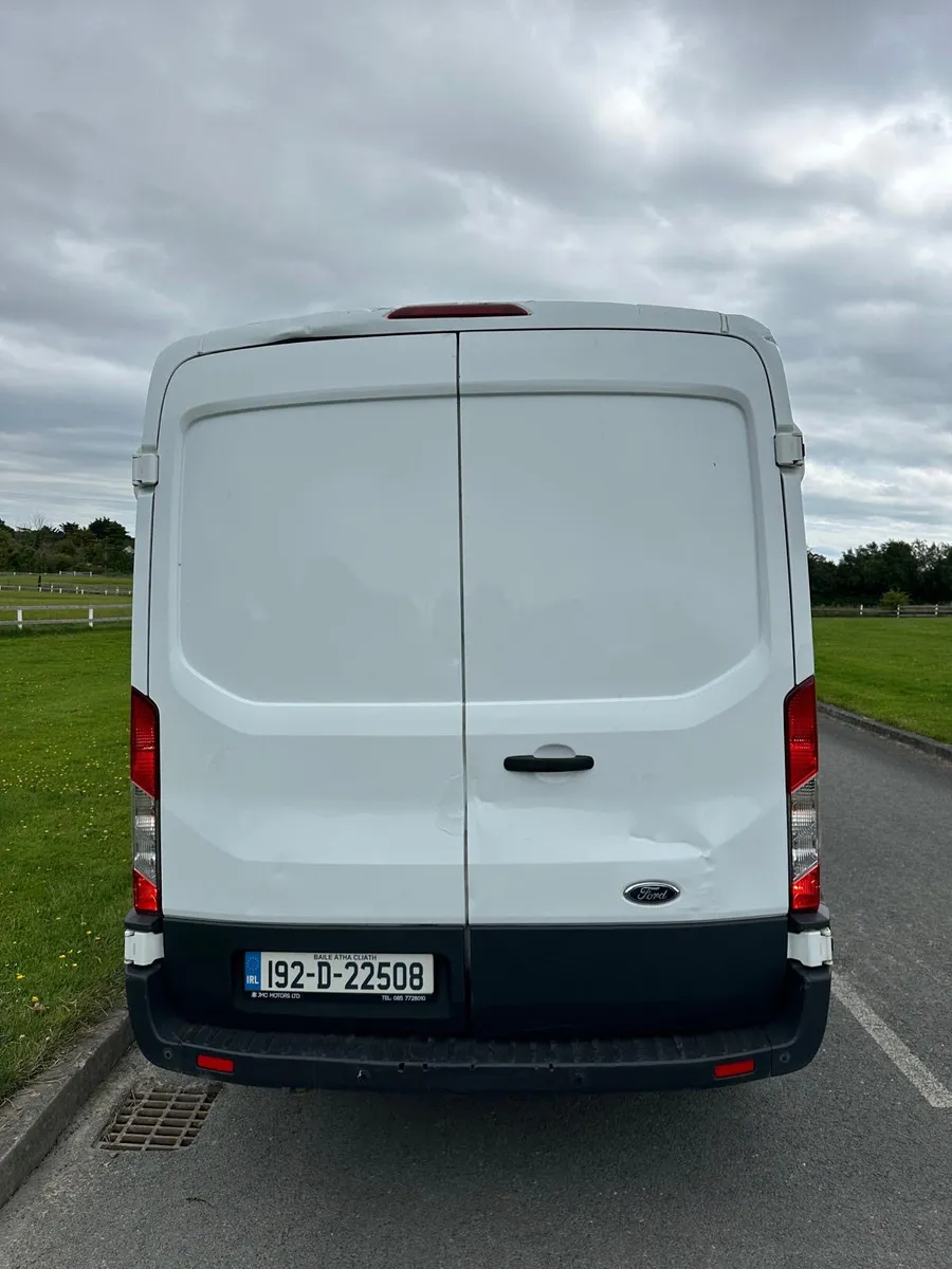 Ford Transit Trend 350  2019 - Image 4