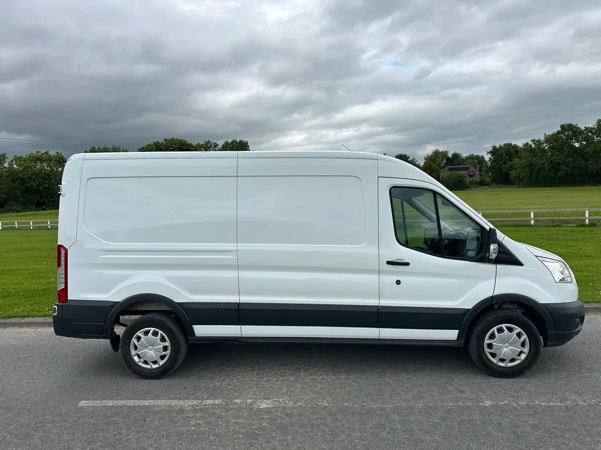 Ford Transit Trend 350  2019 - Image 3