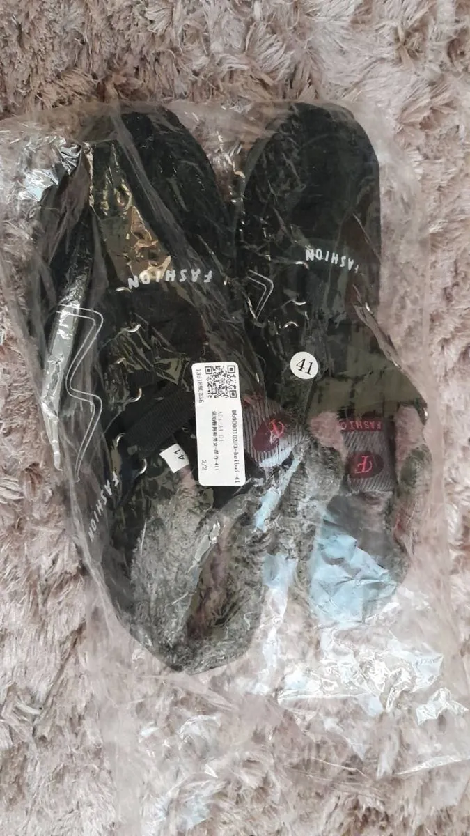 Foot wear - Image 2