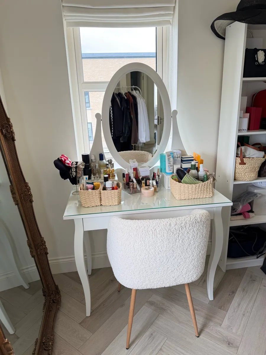Vanity Chair - Image 2