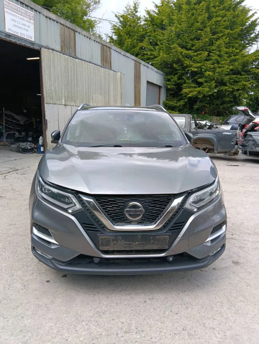 Breaking Nissan qashqai 2018 diesel - Image 2
