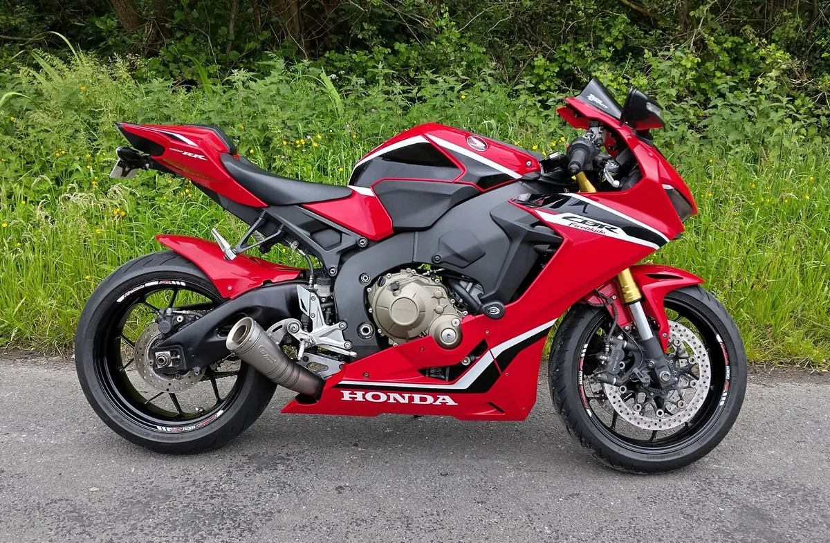 2019 Honda CBR1000RR Fireblade - Image 1