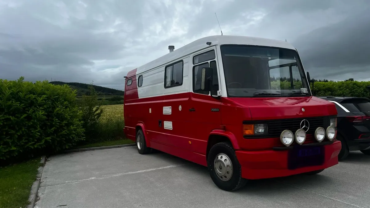 Mercedes 709 camper van - Image 1