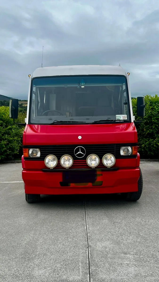 Mercedes 709 camper van - Image 4