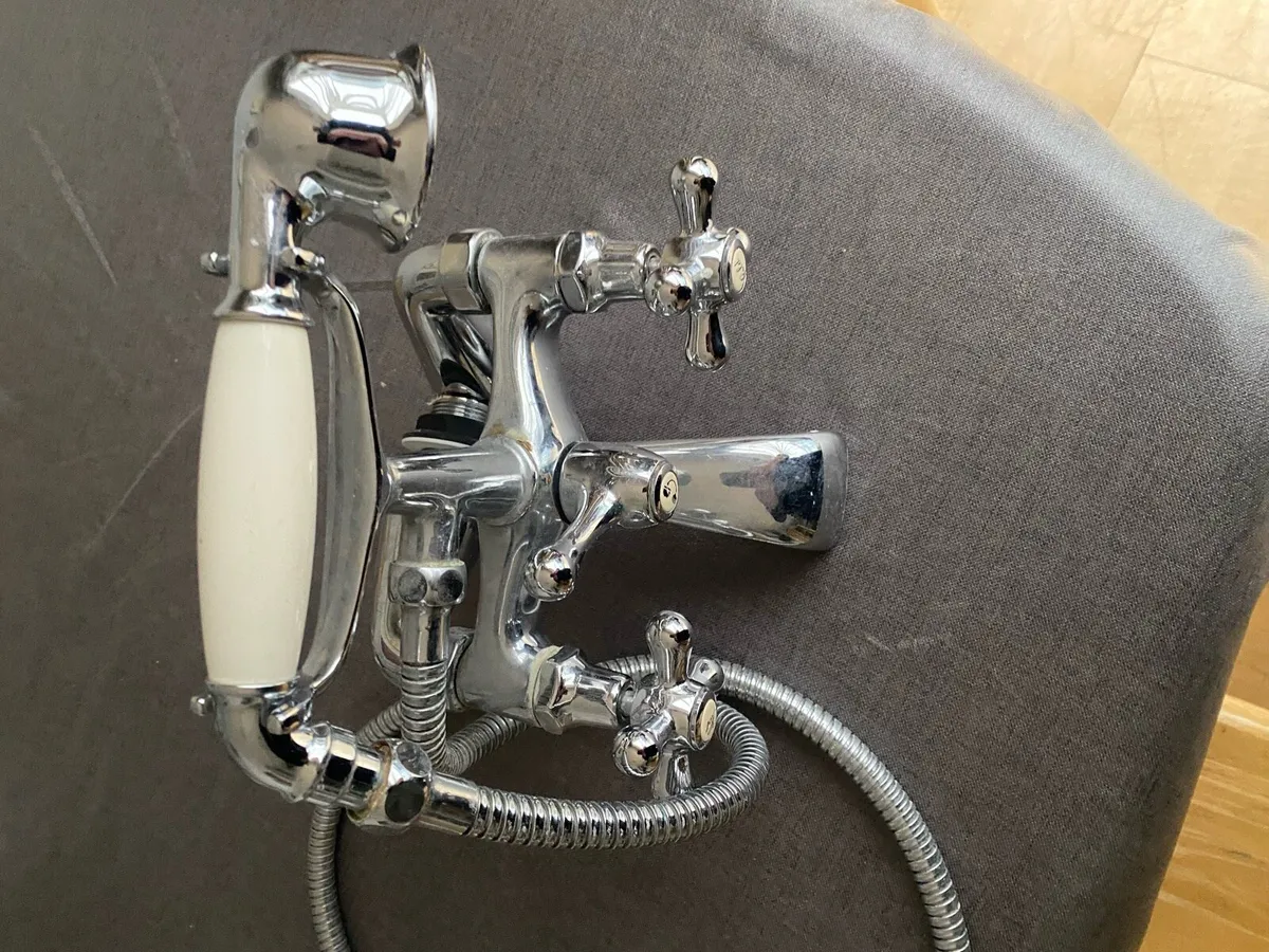 Bath and Shower mixer taps - Image 3