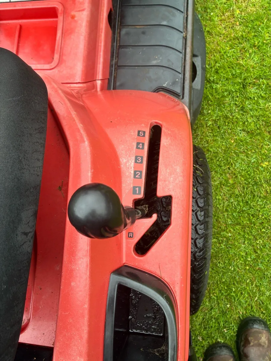 Ride on lawnmower - Image 4