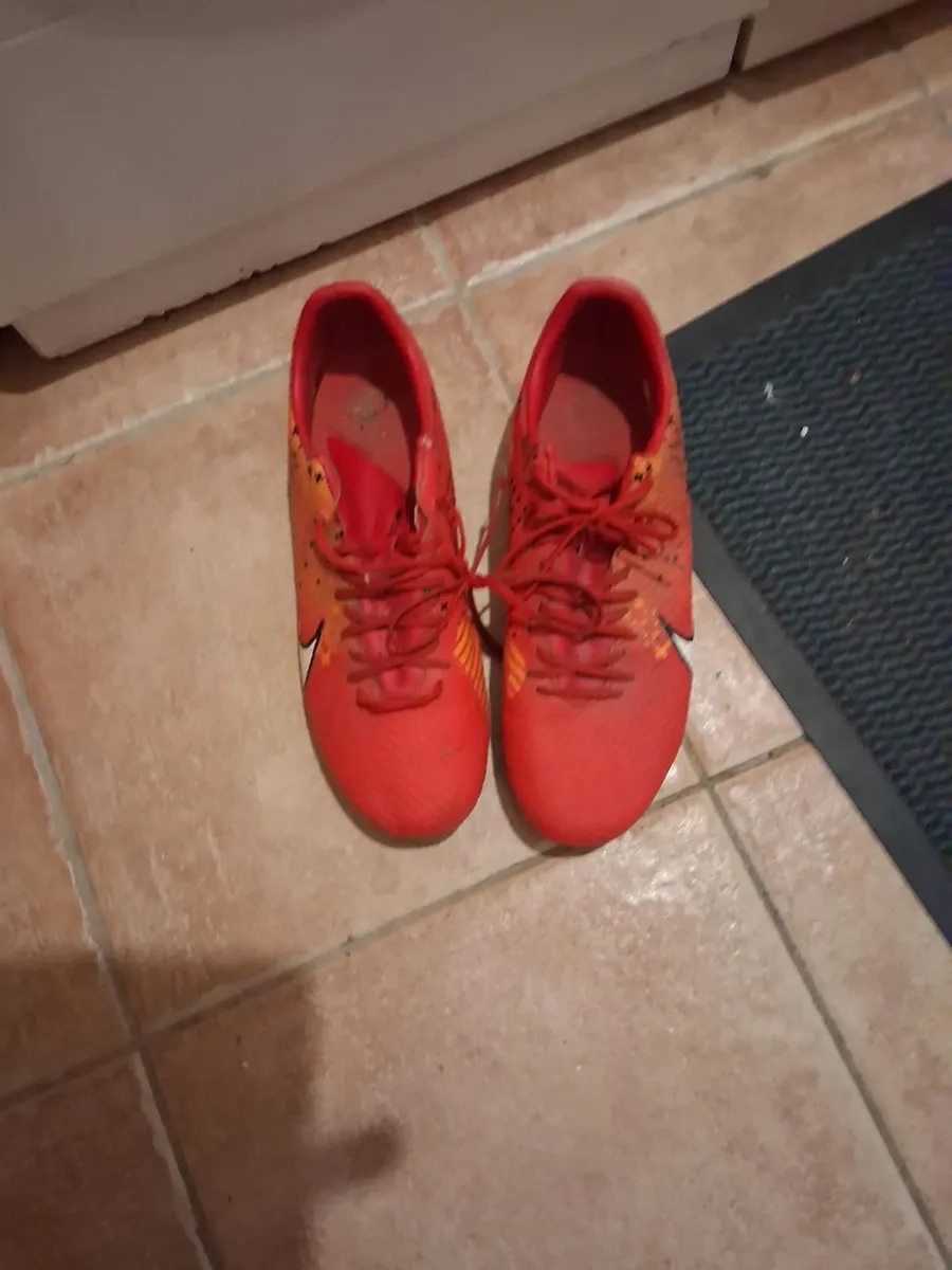 Soccer boots/ hurling boots astro - Image 2