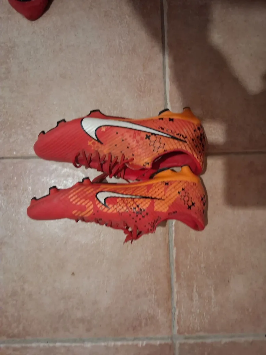 Soccer boots/ hurling boots astro - Image 1