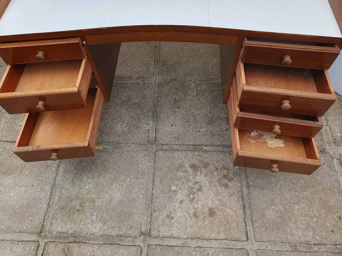 Oak hobby  table  drawers - Image 3