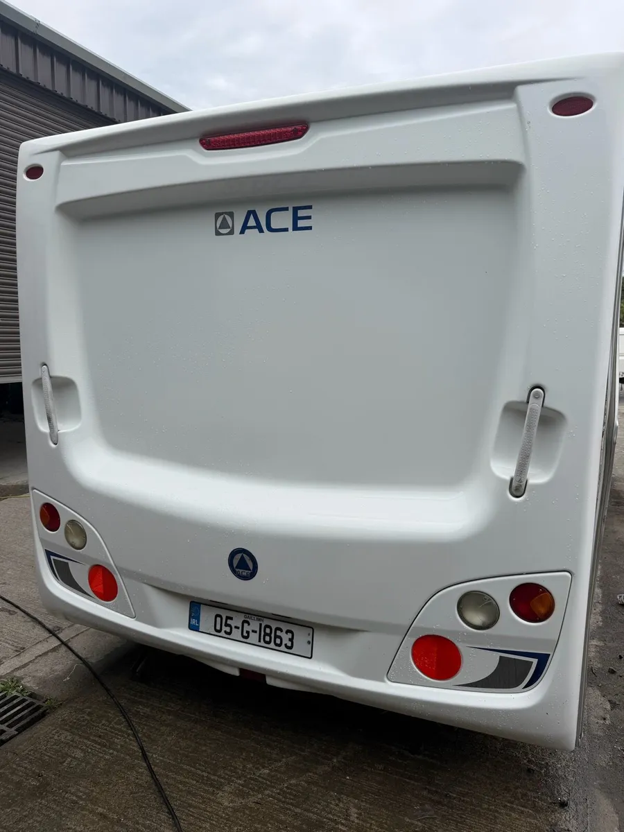 Caravan - Image 3