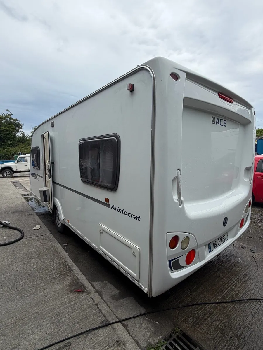 Caravan - Image 4