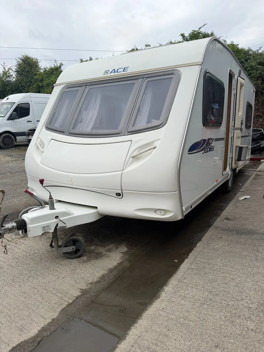 Caravan - Image 1