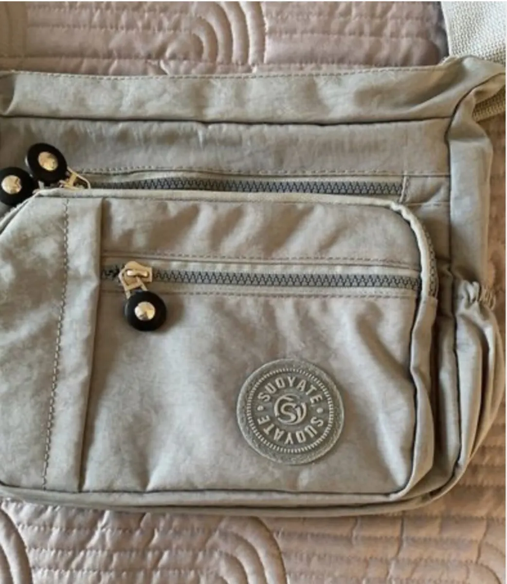 BNWT Grey Satchel Bag - Image 3