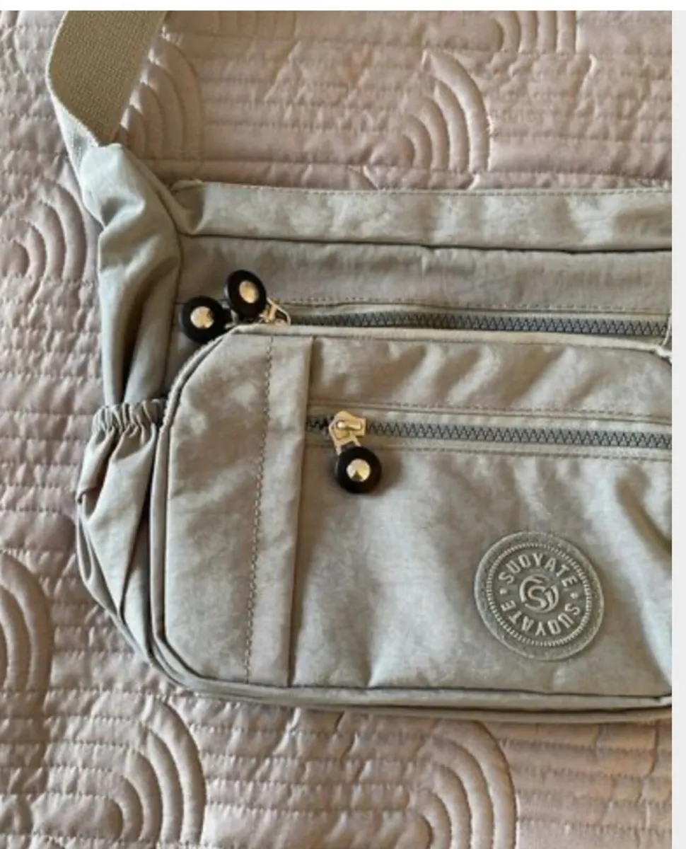 BNWT Grey Satchel Bag - Image 4