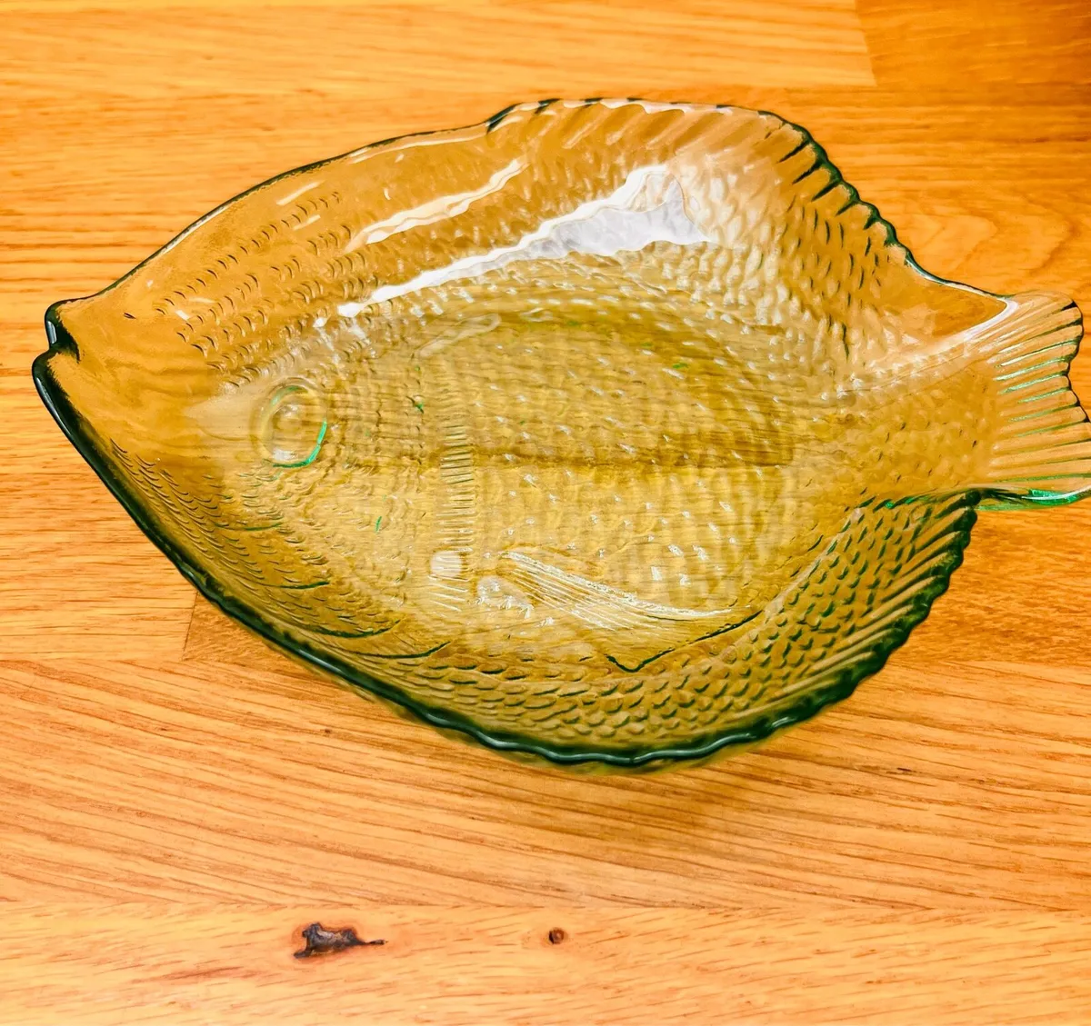 Vintage glass fish dish - Image 1