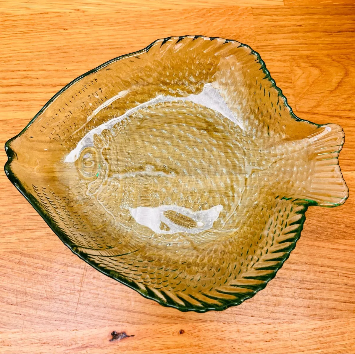 Vintage glass fish dish - Image 2